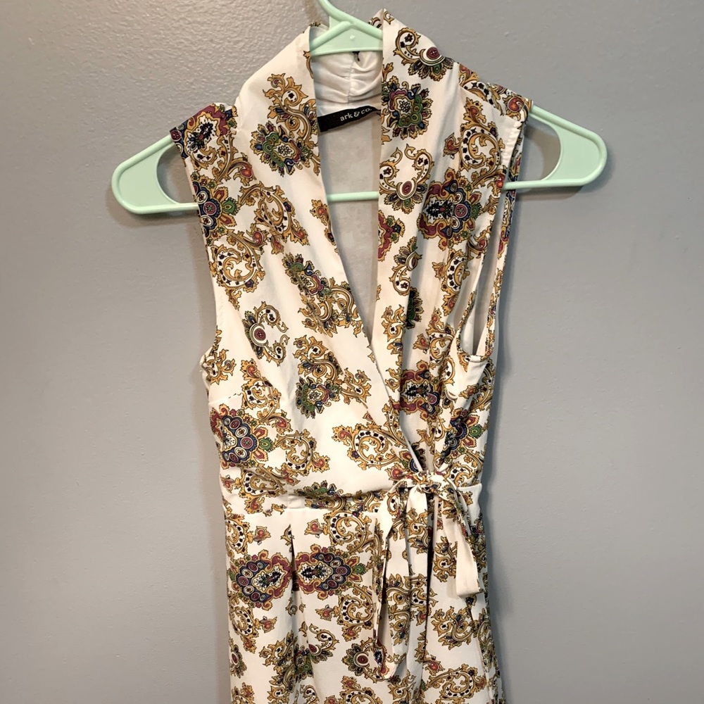 Patterned wrap dress